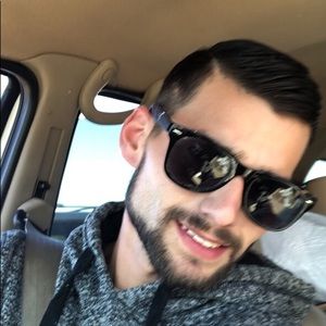 Meet your Posher, Taylor